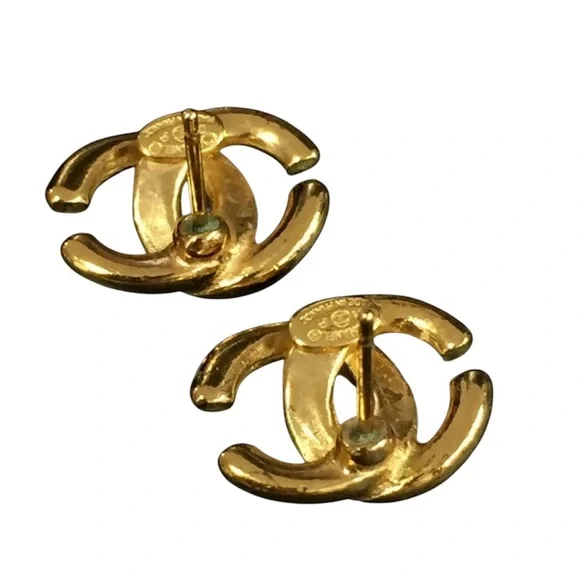 CHANEL CC Logo Gold Tone Pierced Earrings - Picture 2 of 3